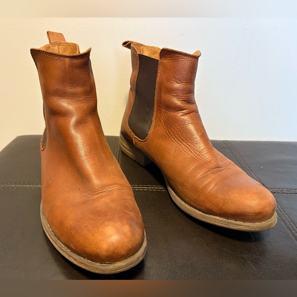 Women's Tan Leather Ankle Boots